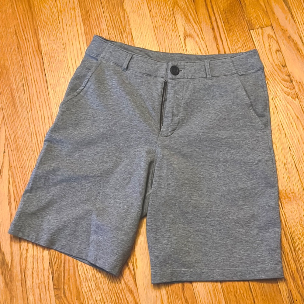 Lululemon chino shorts. Stretchy material. W32. Very comfortable. Exc cond.